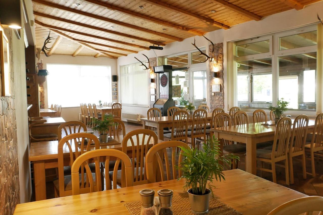 Penzion-Restaurant U Svabku Тахов Экстерьер фото